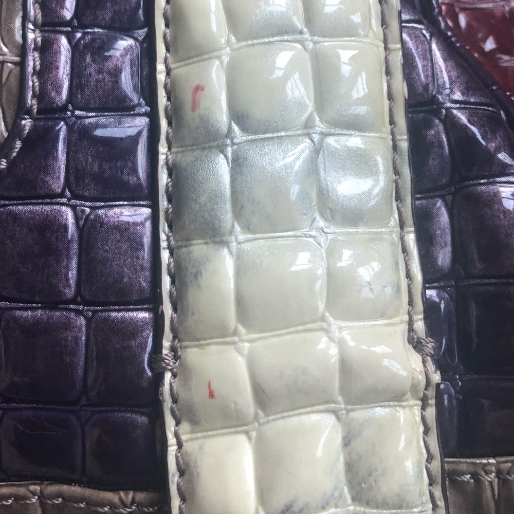 Guess Handbag - Picture 11 of 13